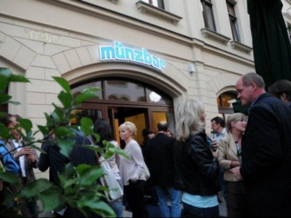 Photo: M&amp;uuml;nzbar